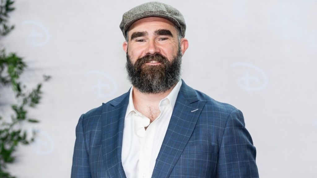 Jason Kelce’s Pre-Thanksgiving Ritual Puts His Hunger to the Test