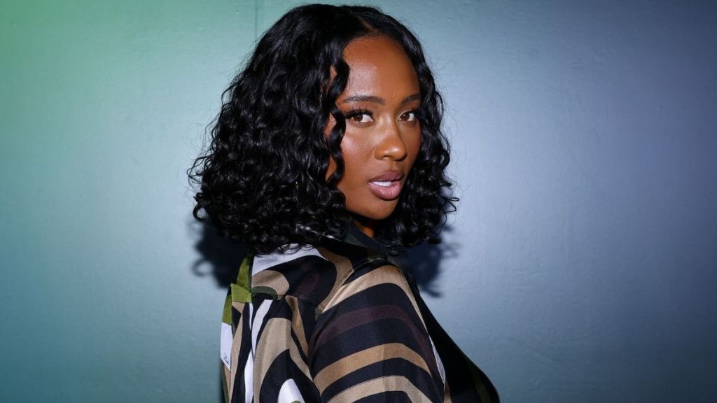 Kayla Nicole Seemingly Shaded Travis Kelce & Taylor Swift