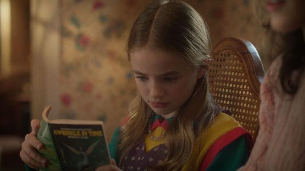 Stranger Things’ New Holly Actor Shares Unseen BTS Photos Post Debut