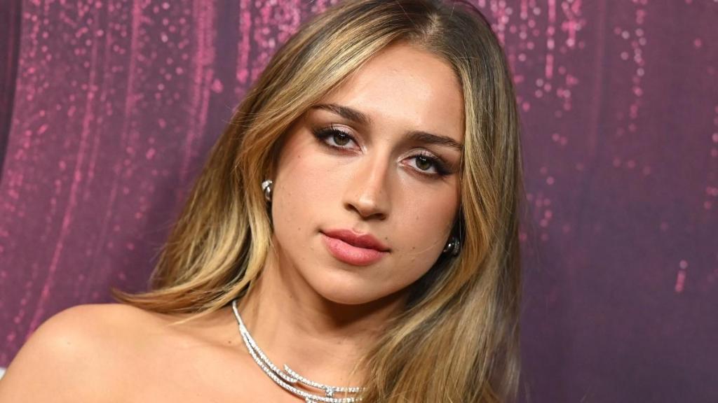 Tate McRae's String Bikini Photo Will Make Your Heart Skip a Beat