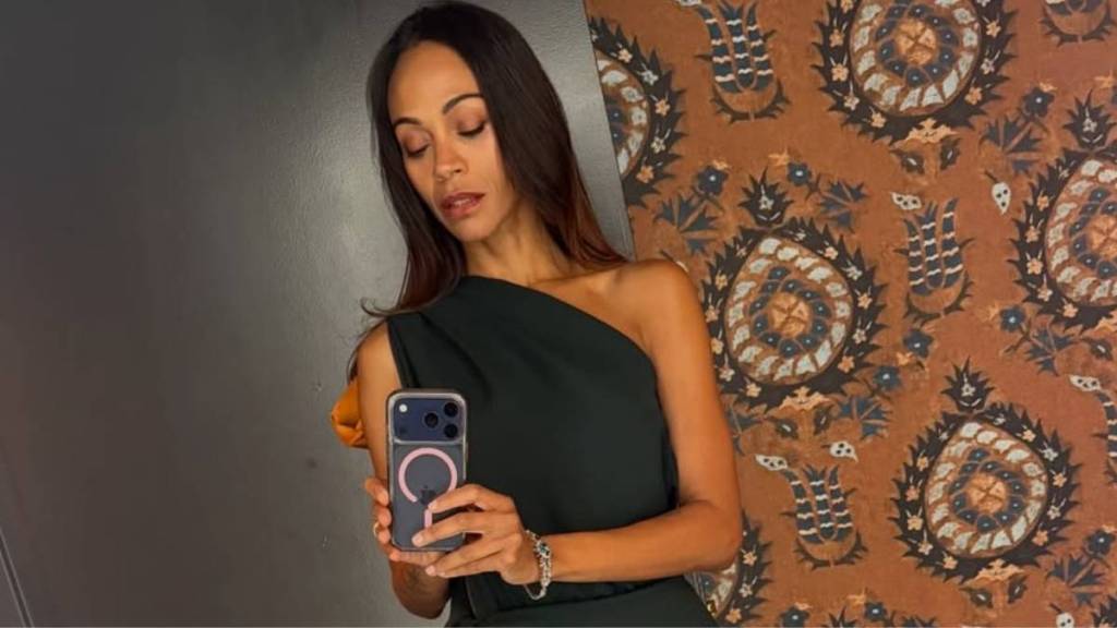 Zoe Saldana's Slinky Dress Photos Feature Slit That Just Won't Quit