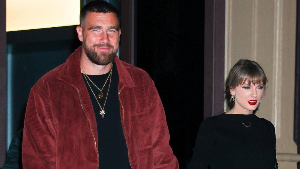 Taylor Swift's Phone Call With Travis Kelce Goes Viral Amid Chiefs Loss