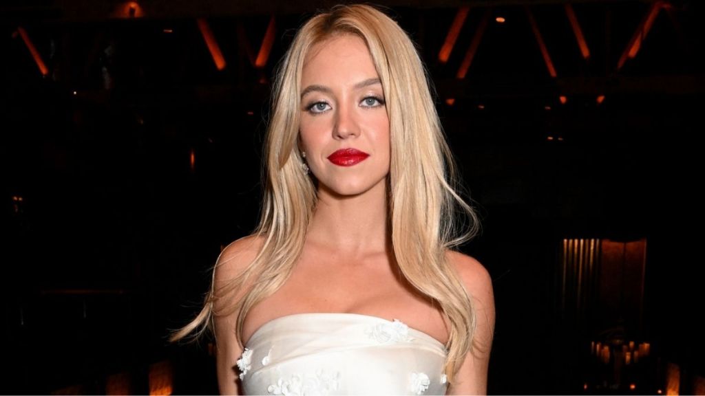 Sydney Sweeney’s Tiny Strapless Minidress Stops High on Her Thighs