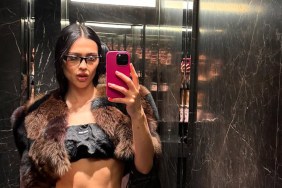 Amelia Gray's Bra Top Photos Flaunt Her Super Toned Abs