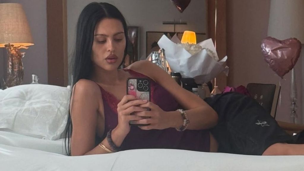 Amelia Gray Drops the Top in Jeans Campaign Photo