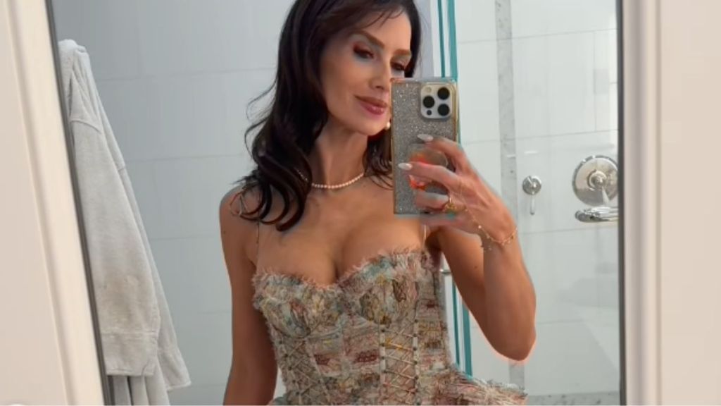 Hilaria Baldwin Scores ‘Best Legs Award’ in Teeny-Tiny Ruffled Dress