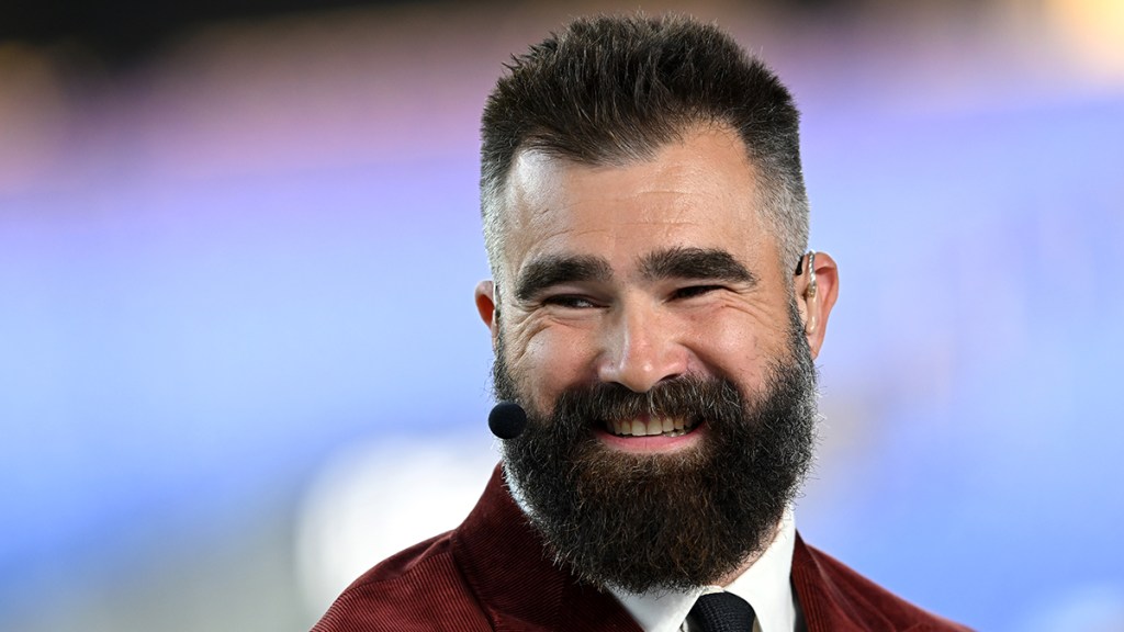 Jason Kelce’s Touching Reaction to Travis Winning Big NFL Award