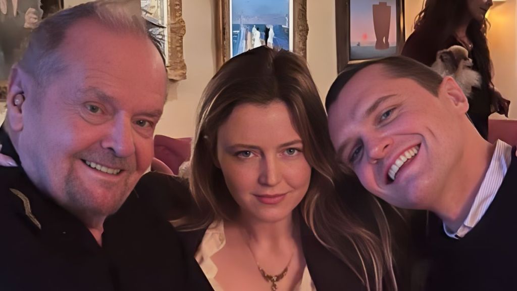 Jack Nicholson Is All Smiles on Thanksgiving in Rare New Photo