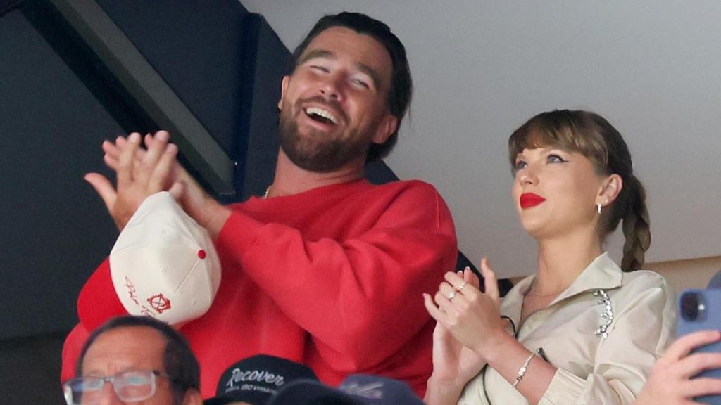 What Did Taylor Swift & Travis Kelce Do on First Christmas After Engagement
