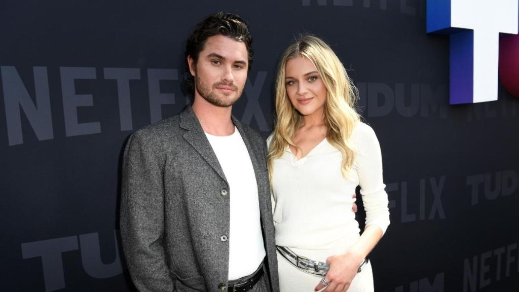 Kelsea Ballerini and Chase Stokes