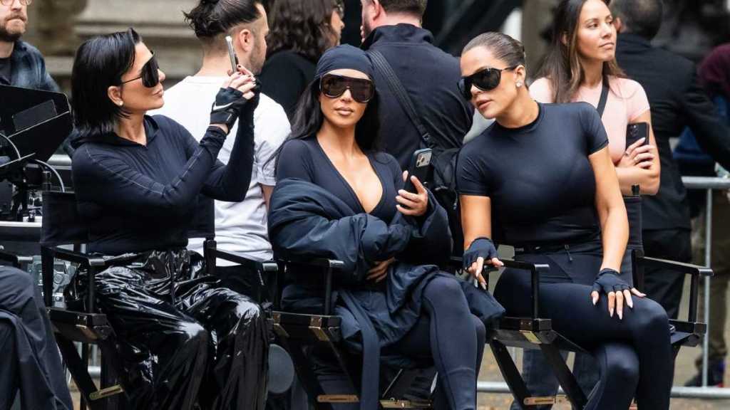 Kourtney Kardashian’s Cycle From Sister Kim Is Likely $125K — Report