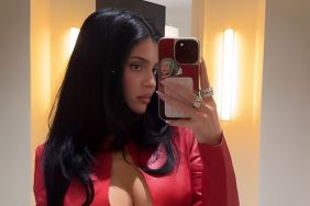 Kylie Jenner's Unzipped Crop Top Is a Vibe