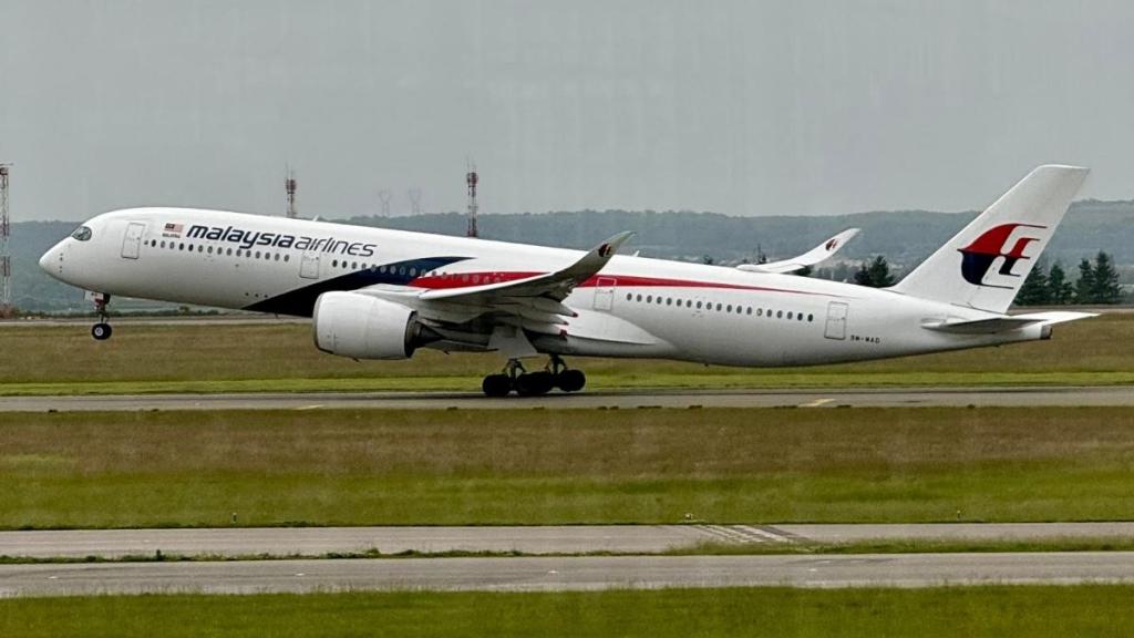 Malaysia To Revive Search for Missing Flight MH370