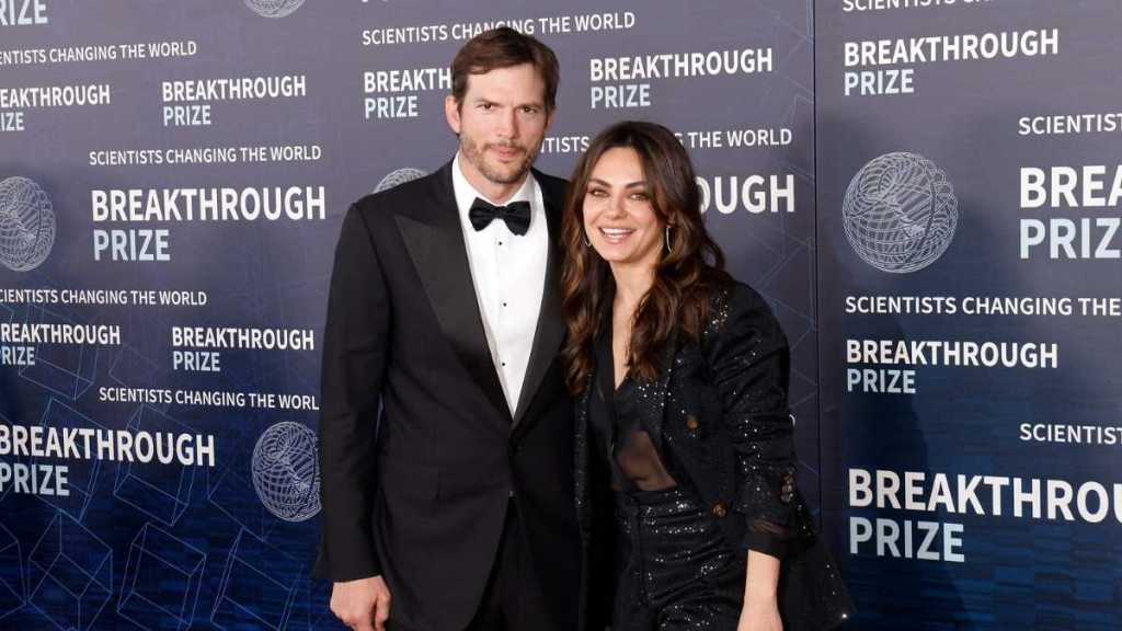 Mila Kunis Ashton Kutcher