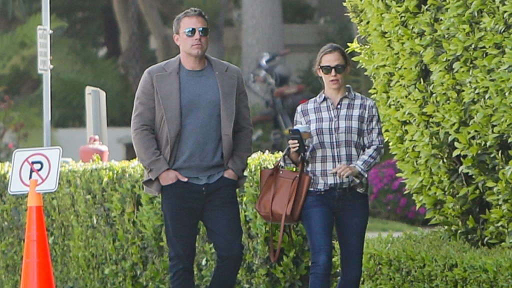 Ben Affleck's Ex Wife Invites Him to Celebrate Christmas Together — Source