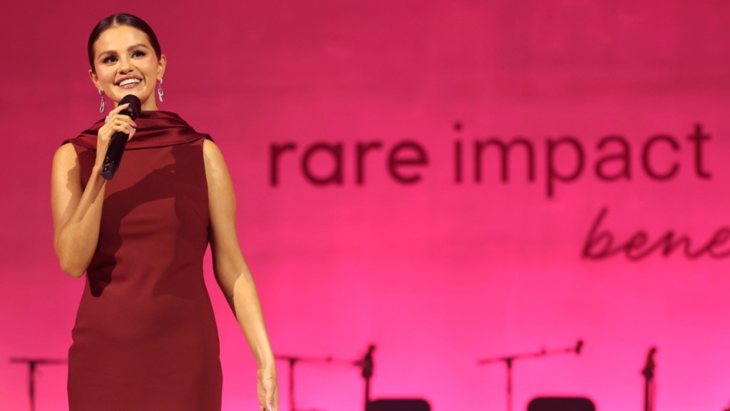 Selena Gomez Answers Questions About Her Shaving Routine