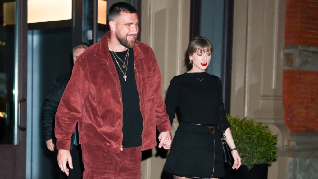 Taylor Swift Wears Black Mini-Skirt For Travis Kelce's Christmas Match