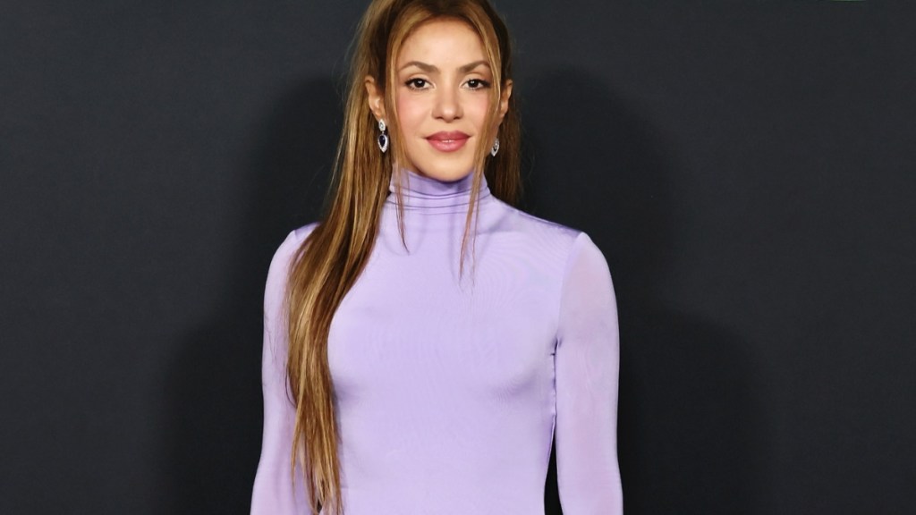 Shakira’s Sculpted Corset Look Has Everyone Doing a Double Take