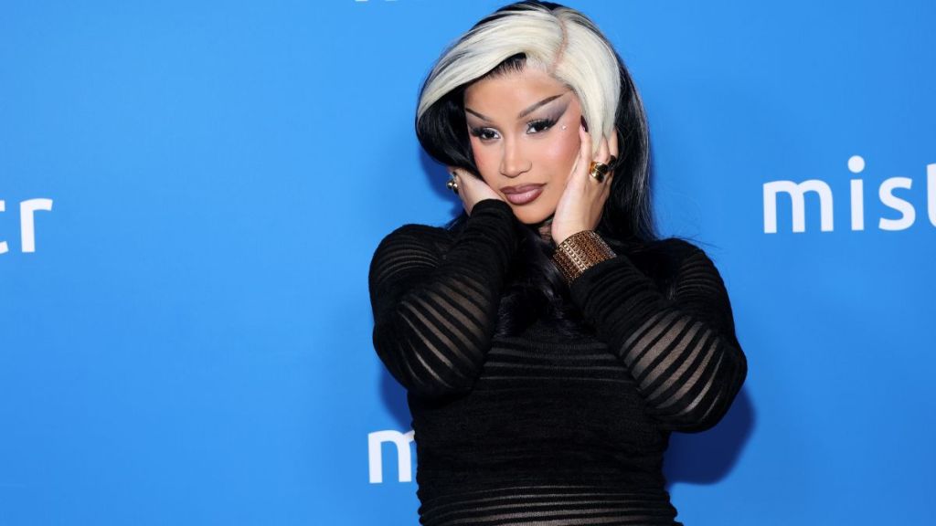 Cardi B's 'Perfect' Christmas Photos With Her Kids Are Pure Bliss