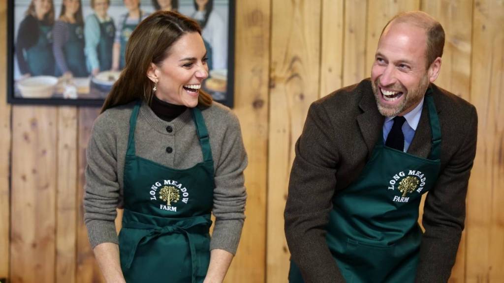 Prince William Treats Kate Middleton 'Like His Bride' — Source