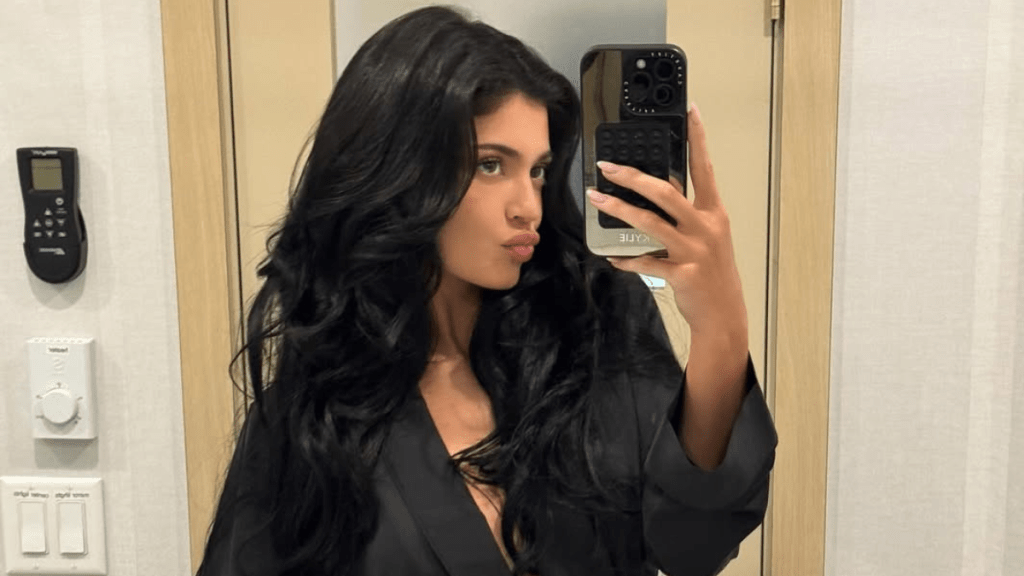 Photo: Kylie Jenner's Low-Cut Black Dress Will Leave You Speechless
