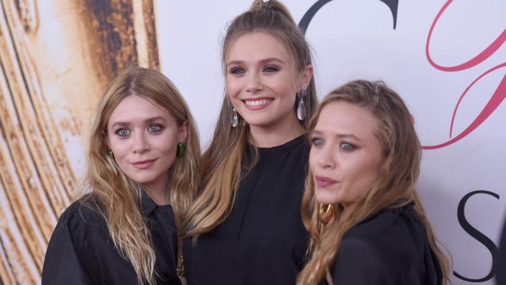 Elizabeth Olsen on How Her Popular Older Sisters Were 'Forced to Watch' Her Act
