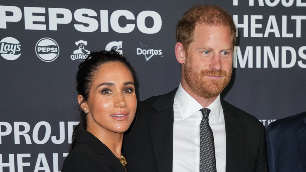 Prince Harry & Meghan Markle’s Christmas Will Still Feel Royal — Source