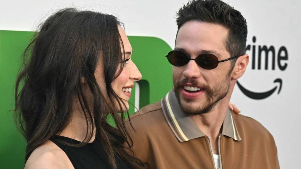 Pete Davidson Kisses Girlfriend Elsie Hewitt During Baby Shower