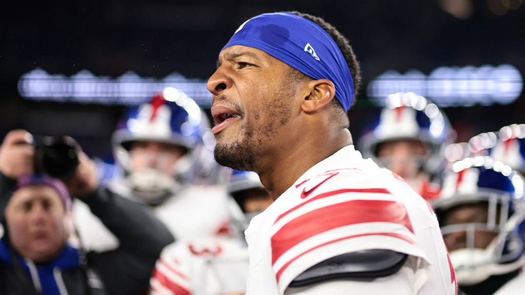 Jameis Winston Makes Fun of Crab Legs Incident With TikTok Trend