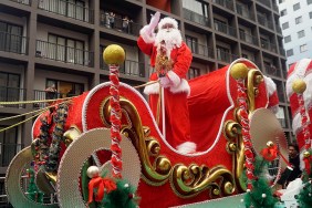 Santa Claus & His Elves Carry Out $3K Heist, but There’s a Twist