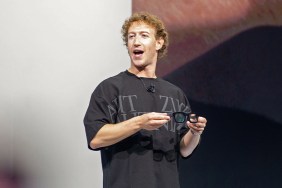 Meta Delays AR Glasses to 2027 as Google Pushes Android XR