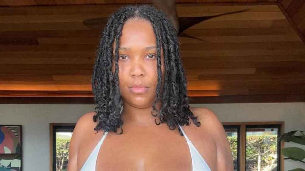 Lizzo's Stringy Bikini Look Has Fans Saying 'Yass Queen'