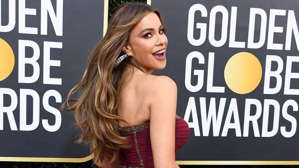 Sofia Vergara Proves Red Is Her Color in Strapless Dress