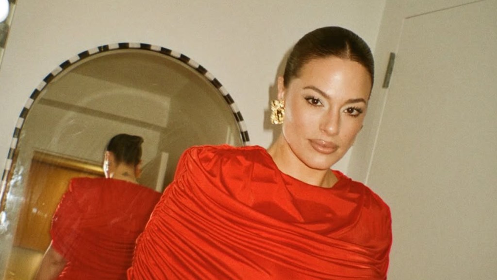 Ashley Graham Proves Red Is Her Color in Mini-Dress
