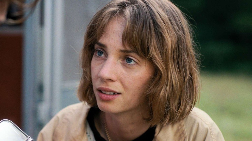 Ethan Hawke Reveals Thoughts on Stranger Things Finale With Daughter Maya