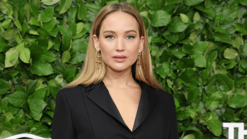 Why Jennifer Lawrence Prefers Filming Sex Scenes With ‘Strangers'