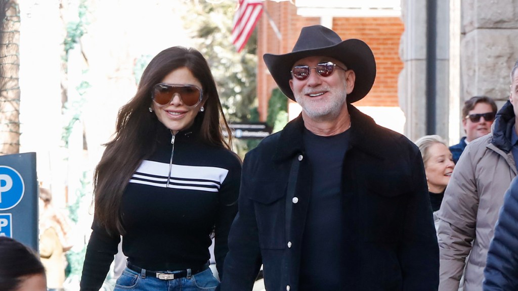 Jeff Bezos Can't Keep Up With Lauren Sanchez — Source