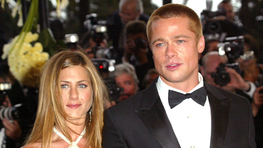 Jennifer Aniston Using Brad Pitt as 'Trust Test' for Boyfriend — Source