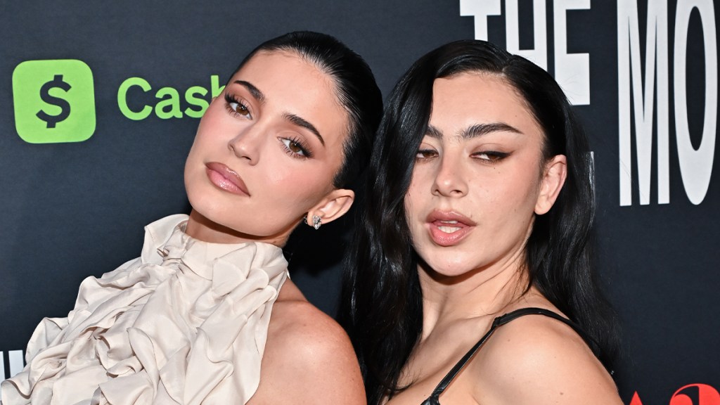 Kylie Jenner Wows in Backless Top For The Moment Premiere