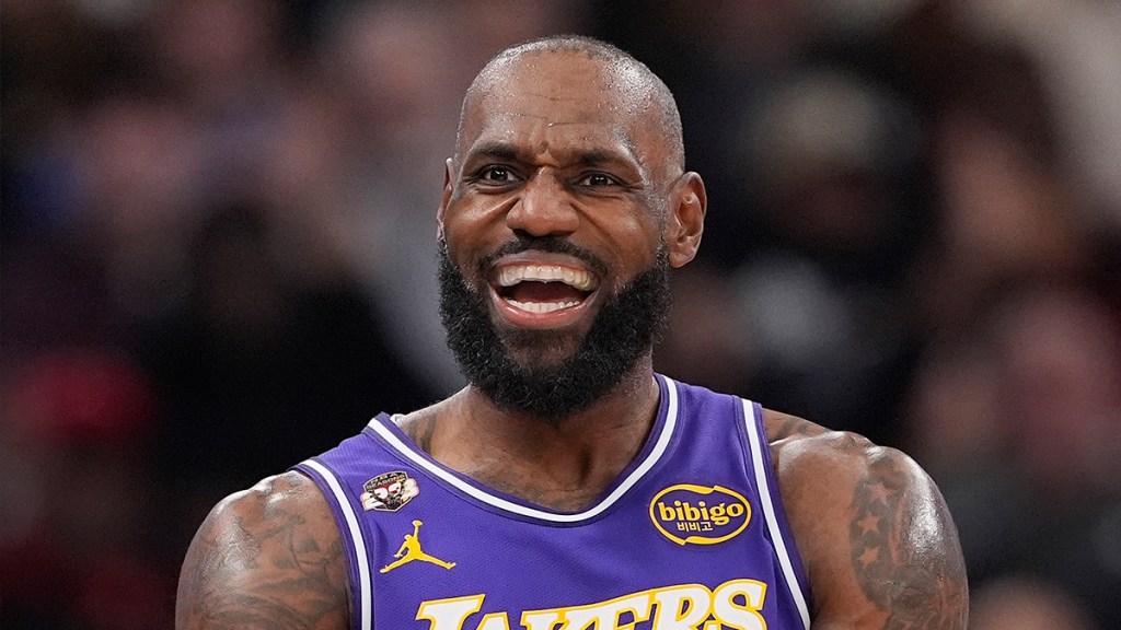 LeBron James Slams Belichick’s Hall of Fame Snub as ‘Disrespectful’