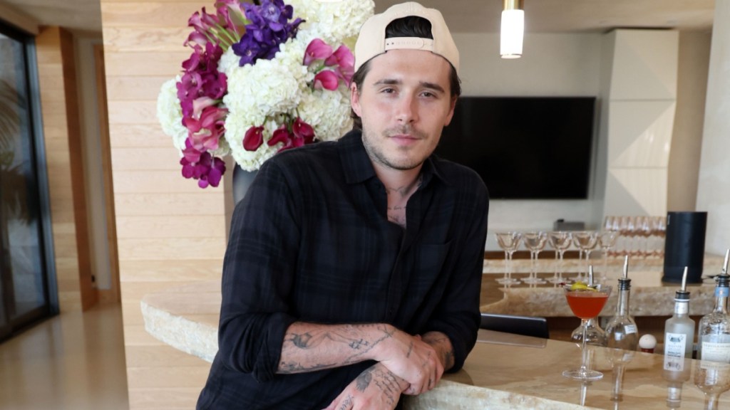 Brooklyn Beckham Has No Plans to 'Reconcile' With His Family
