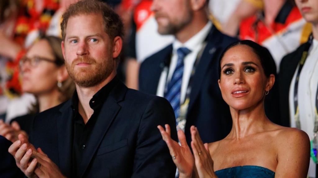 Prince Harry & Meghan Markle Could Bring Their Story To Screen — Source