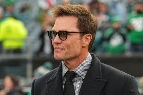 Tom Brady Goes ‘Professor Mode’ on Ball Throwing During NFL Game