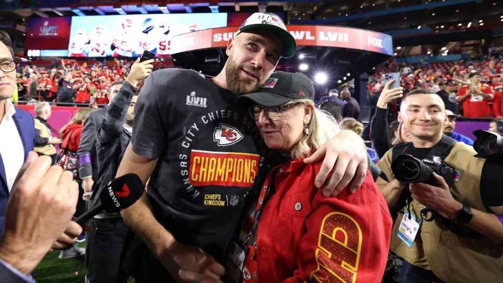 Travis Kelce’s New Career Move Revealed by Mom Donna Amid Retirement Buzz
