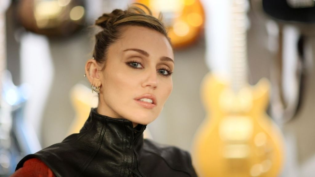 How Miley Cyrus' Own Experience Inspired Her Avatar 3 Song