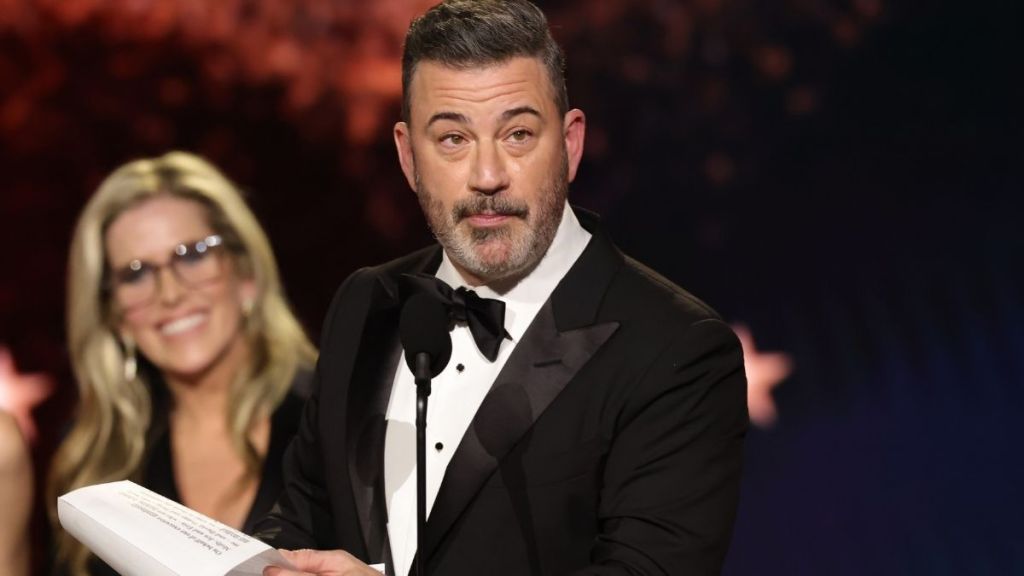 Jimmy Kimmel Wants To Award Donald Trump With This Trophy