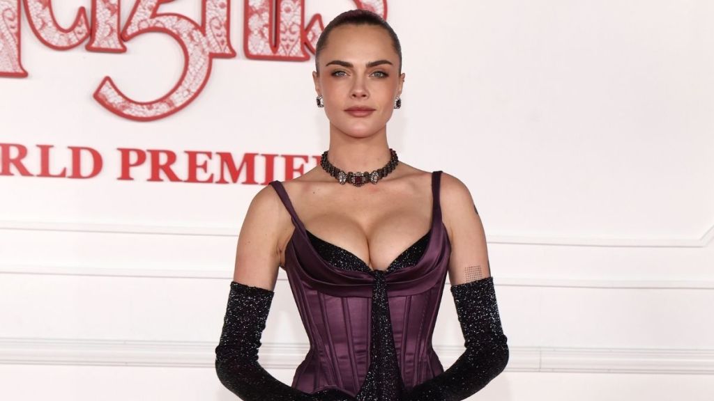 Cara Delevingne Wows in Bold Corseted Dress For Movie Premiere