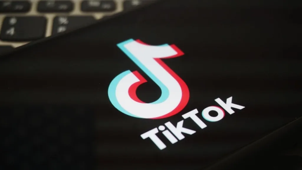Man Takes Restaurant To Court After Affair Goes Viral on TikTok — Report