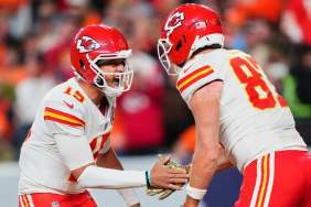 Chiefs’ Patrick Mahomes Gives Shoutout to Travis Kelce’s Major Career Feat