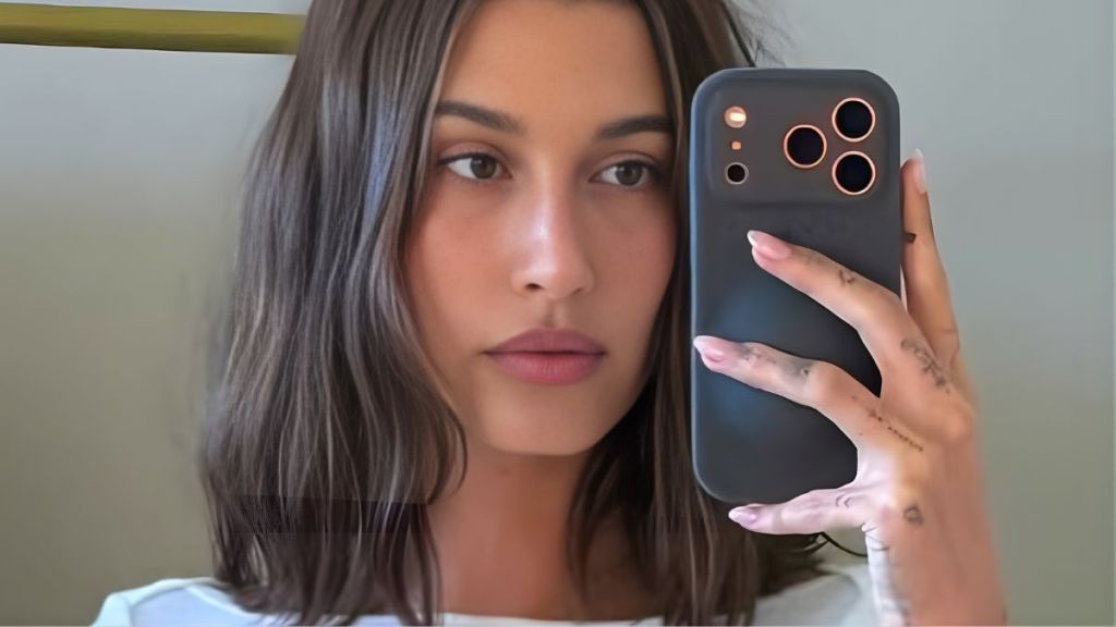 hailey bieber blanket instagram